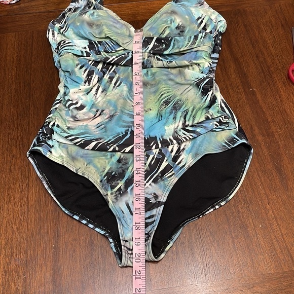 SWIMSUIT for All tropical leaf print - Picture 8 of 10